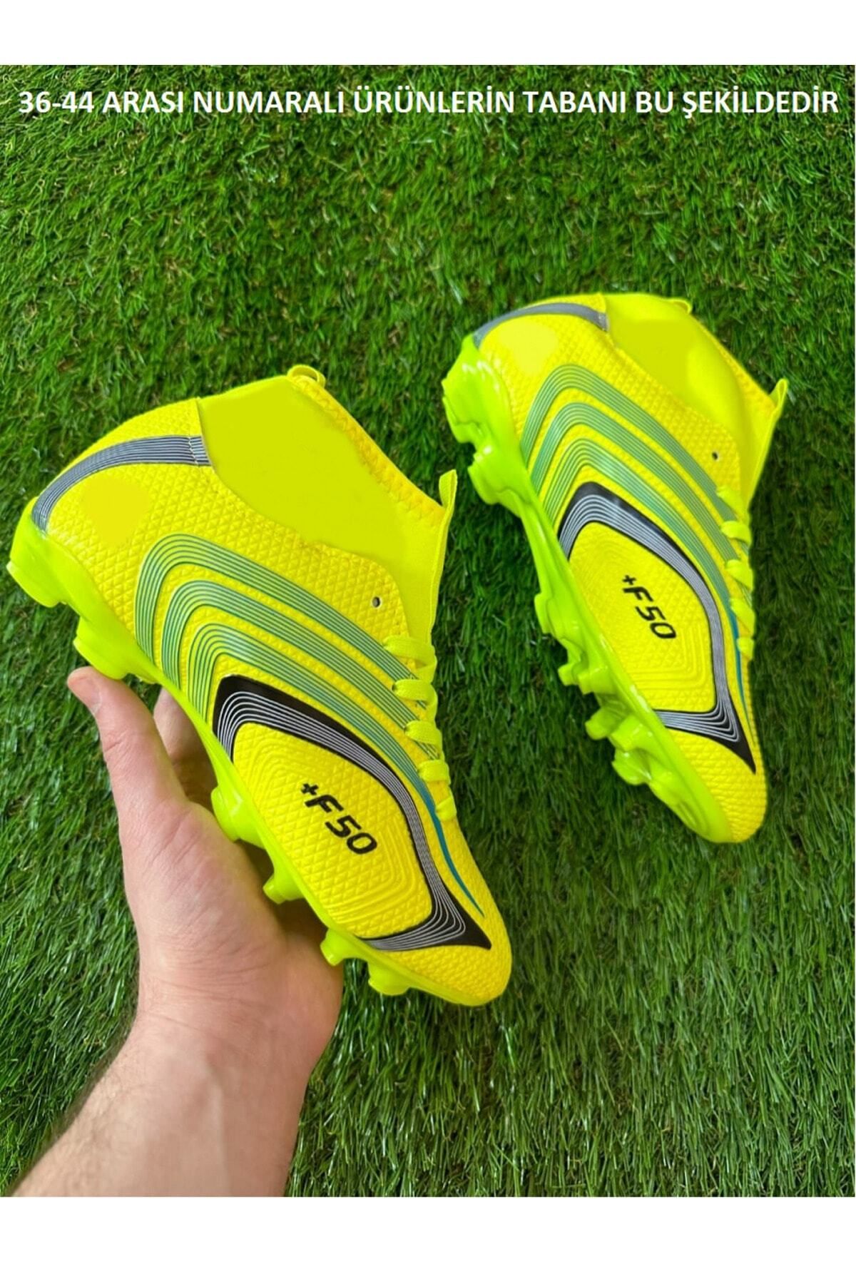 Çoraplı Krampon Futbol Ayakkabısı